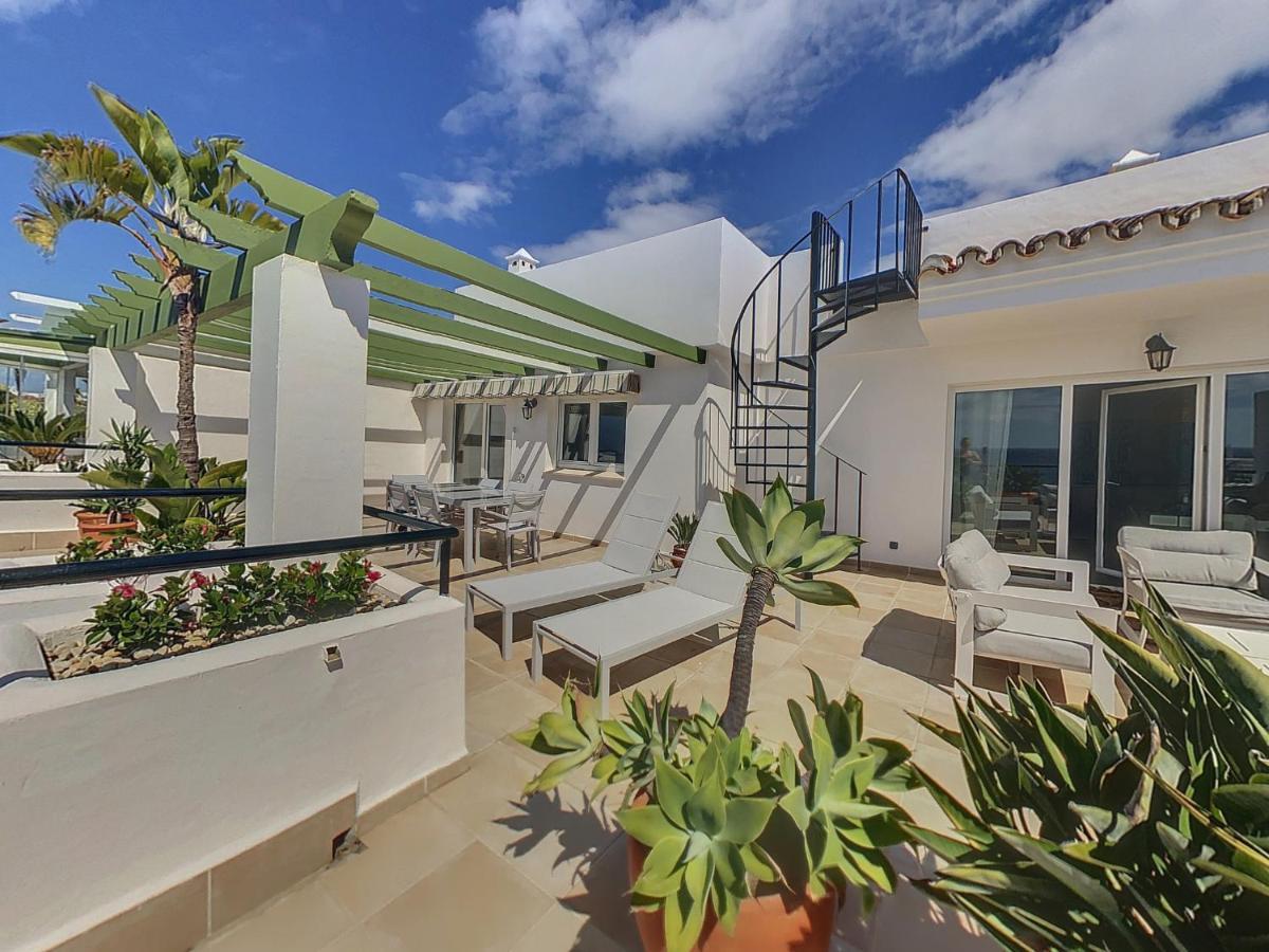 Frontline Beach Penthouse In Mi Capricho Sitio de Calahonda エクステリア 写真